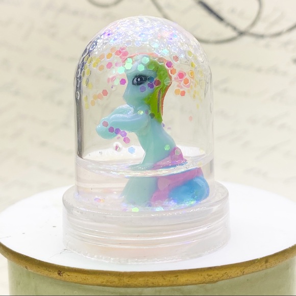 My Little Pony Accessories - Vintage My little pony snowglobe